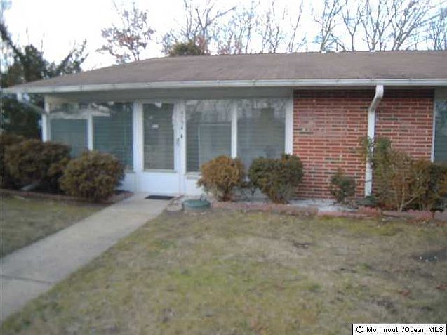 2nd image of 475 Thornbury Court #A