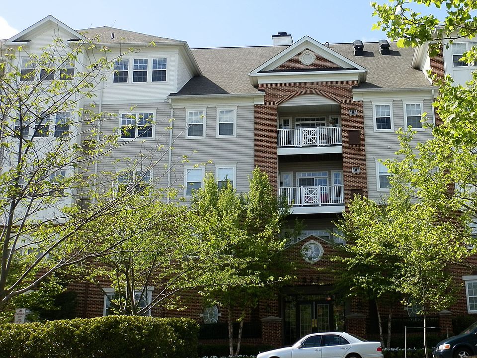 1st image of 327 King Farm Blvd APT 205