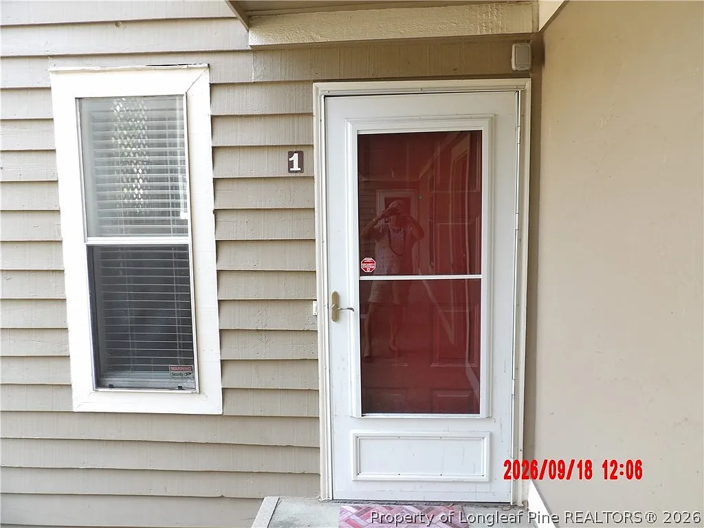 2 bed, 2.0 bath, 1145 sqft, $1,200 — Photo 2