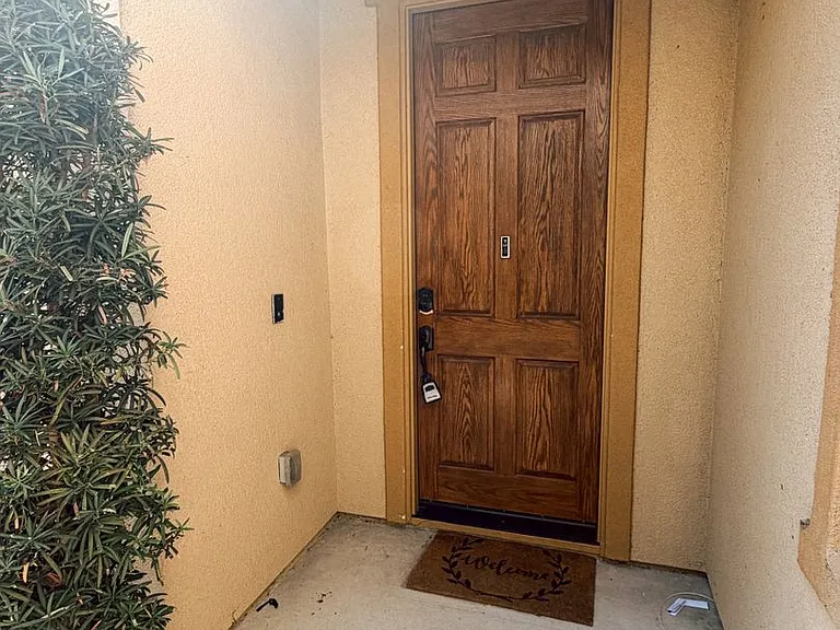 6238 Murdock Way — Photo 2