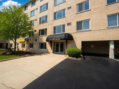 1227 S Harlem Ave APT 301, Berwyn, IL, 60402