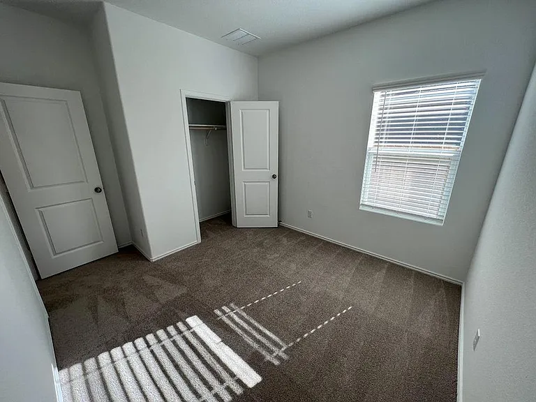 1127 Catfish Ln — Photo 16