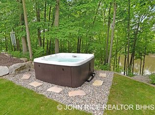 7486 Alaska Rdg SE, Alto, MI 49302