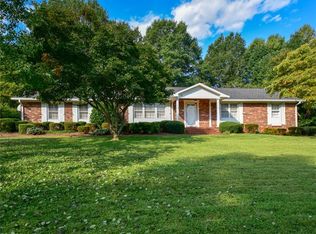 195 Random Rd, Mocksville, NC 27028