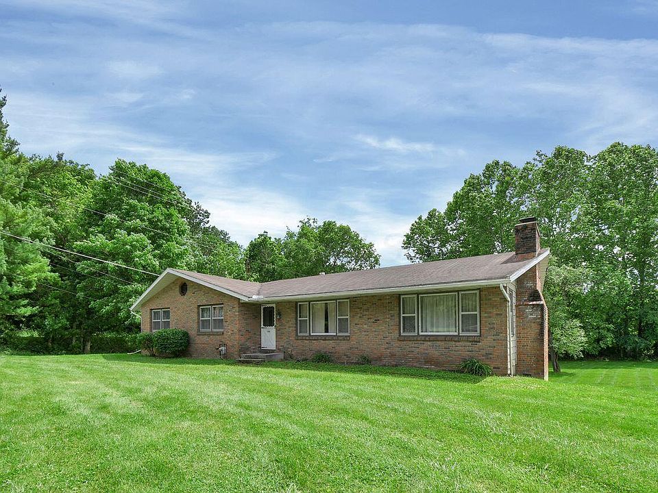 1st image of 161 Licking View Dr