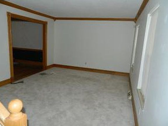 3rd image of 8691 Twincreek Dr