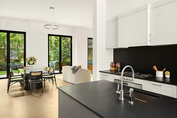 Sold by Compass | media 25