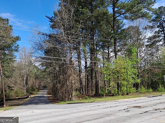 3rd image of 2334 Perkerson Mill Rd