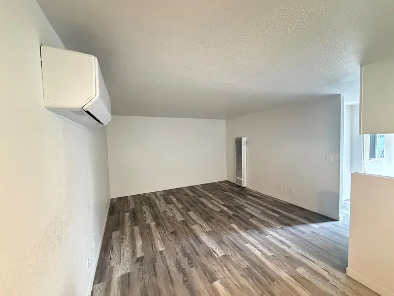 412 N St — Photo 22