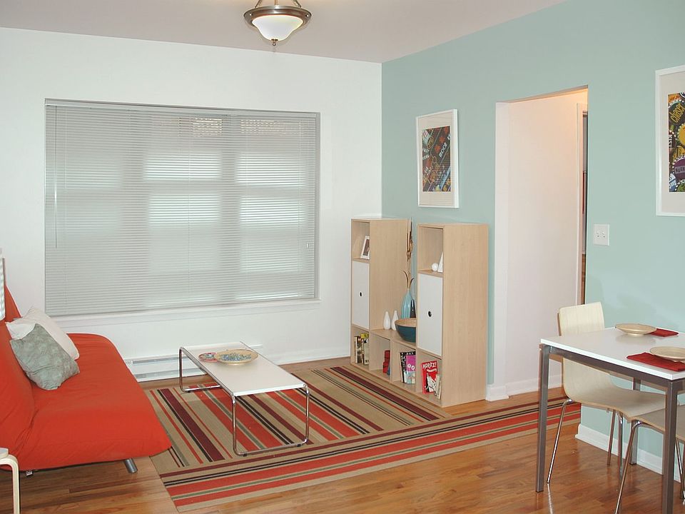 Dining/Living room
