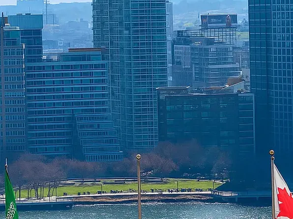 310 East 46th Street image 3 of 11