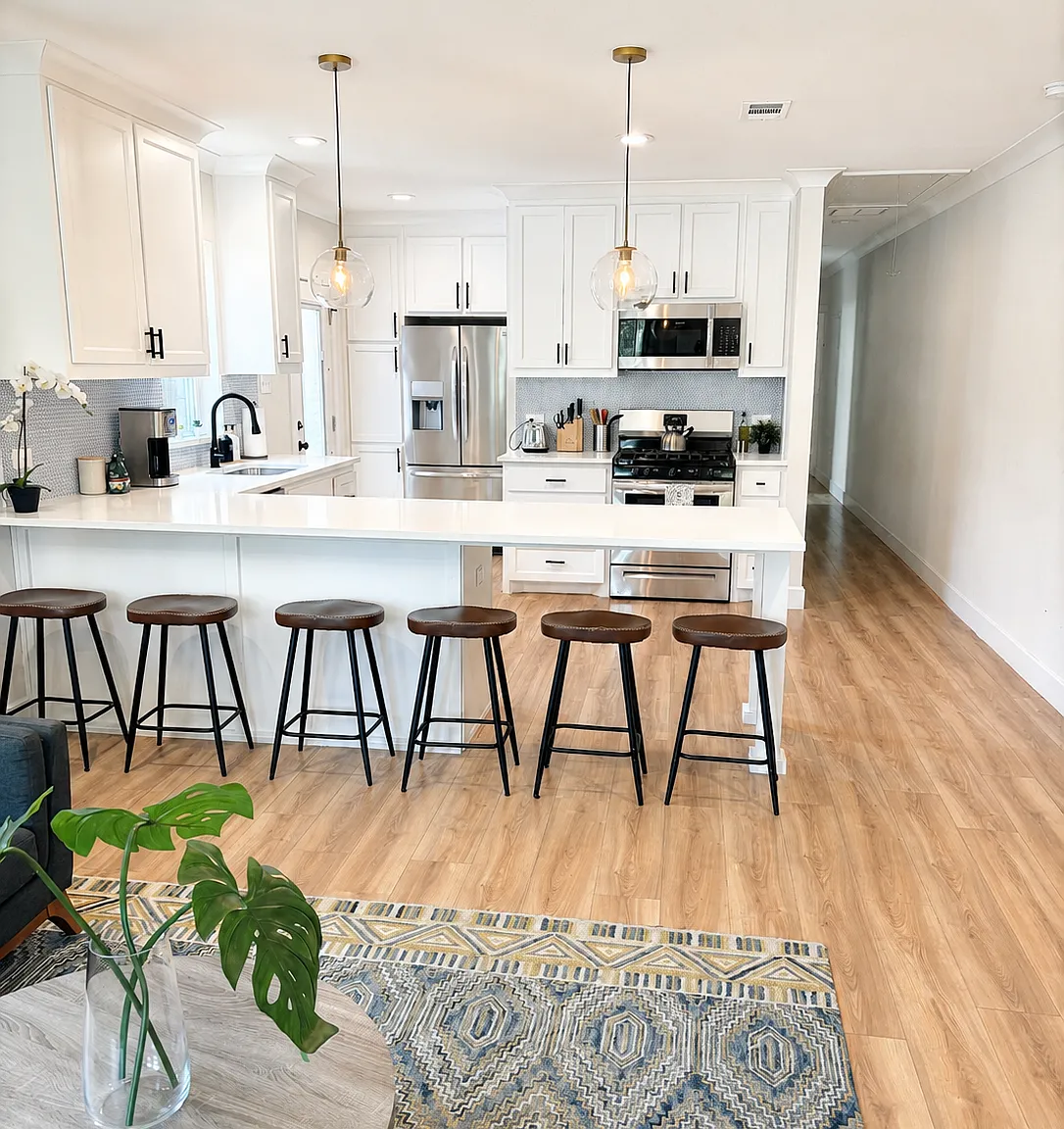 3 bed, 1600 sqft, $5,500 — Photo 1