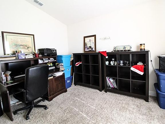4th image of 2220 Bexley Dr