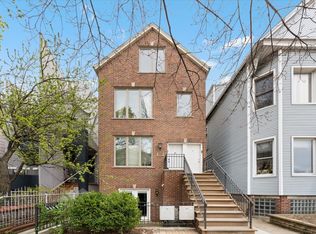 1525 W Barry Ave #1F, Chicago, IL 60657