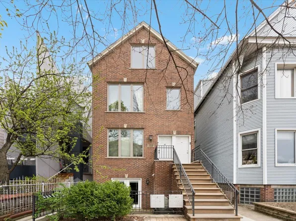 1525 W Barry Ave #1F, Chicago, IL 60657