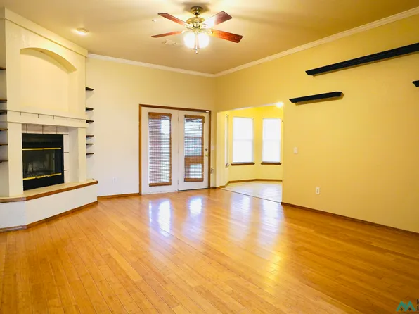 2324 Country Meadows Dr, Clovis, NM 88101