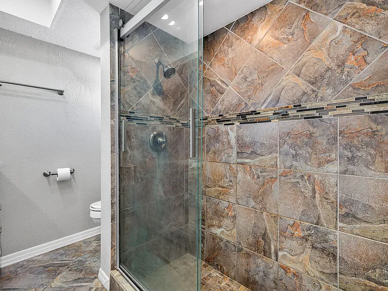 1303 SW 16th Ter #101 — Photo 16