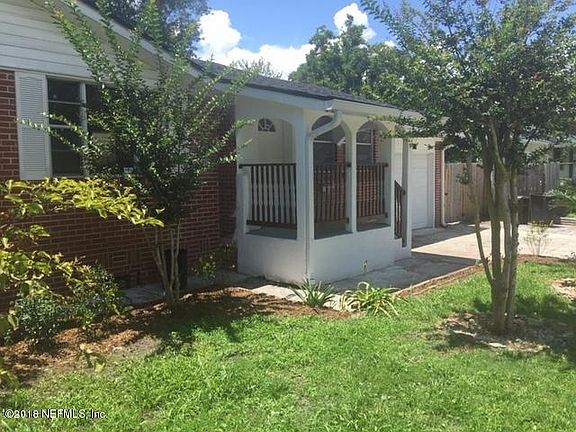 3rd image of 2788 Claremont Cir