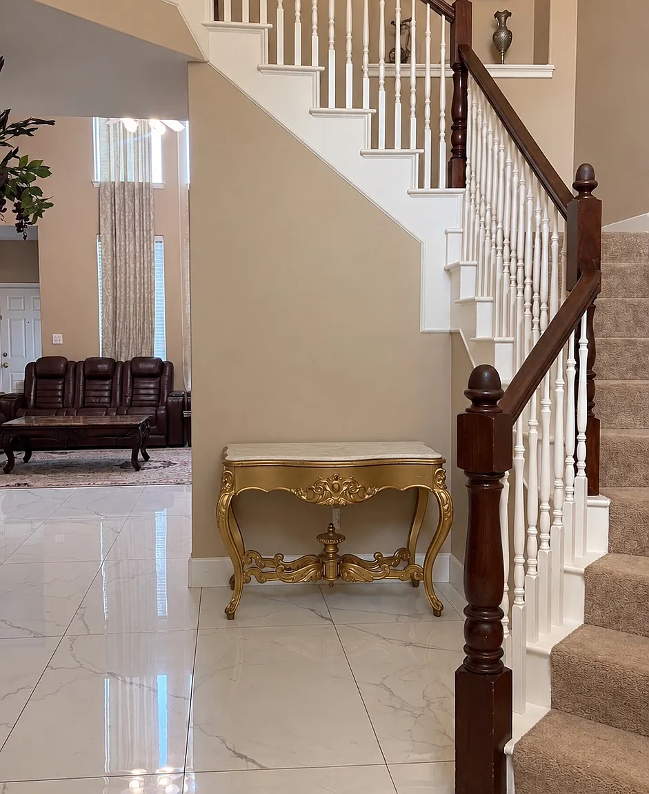 5 bed, 4.5 bath, 3826 sqft, $3,700 — Photo 2