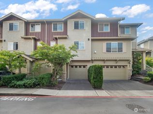 4625 NE 3rd Ln UNIT G3, Renton, WA