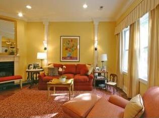 1516 W School St #1, Chicago, IL 60657