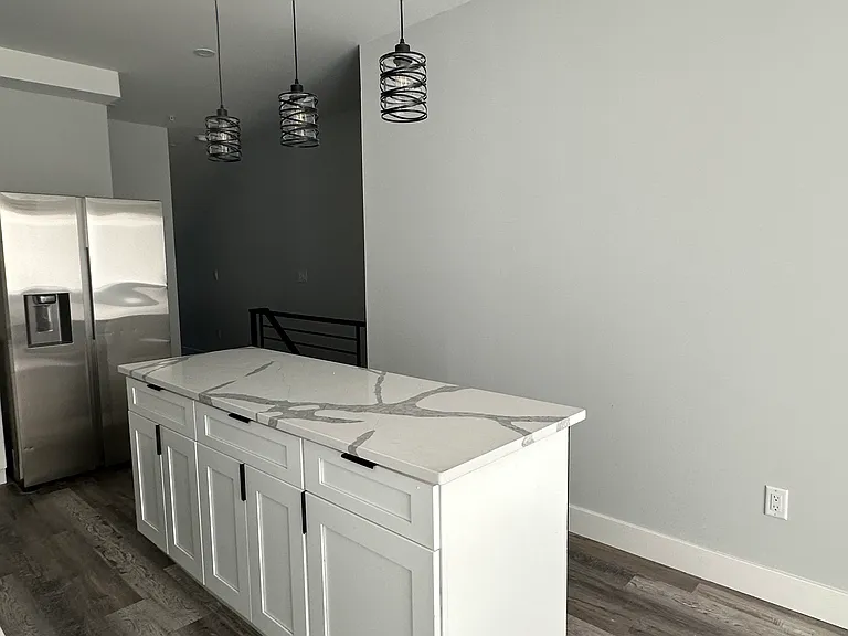 1533 N Lawrence St #1 — Photo 11