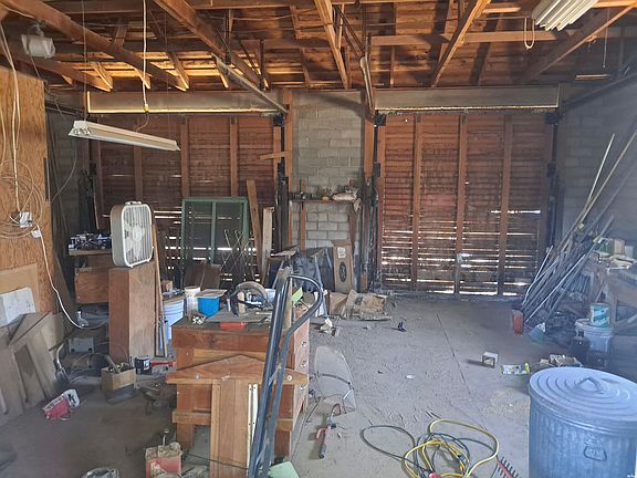 5th image of 1111 W Main St