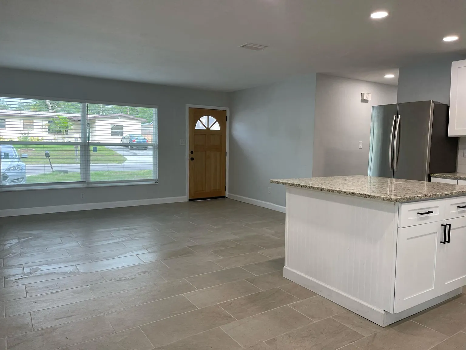 3 bed, 1.5 bath, 975 sqft, $2,875 — Photo 3