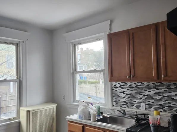 640 S 6th Ave, Mount Vernon, NY