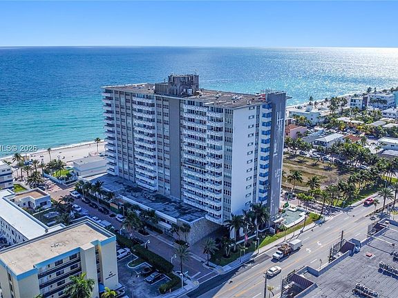 5th image of 3111 N Ocean Dr APT 1502
