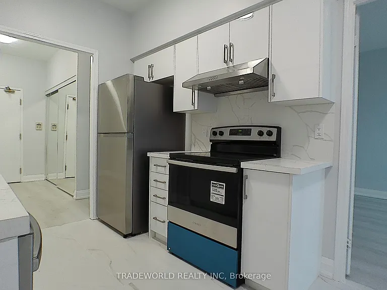 33 Empress Ave #3002 — Photo 14