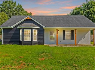514 Bon Aqua Dr, La Vergne, TN 37086