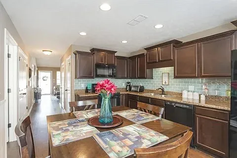 3319 Stormello Ln — Photo 26