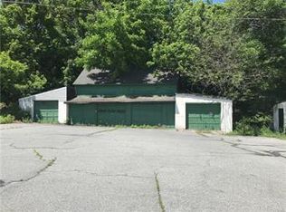 920 Hellertown Rd, Bethlehem, PA 18015