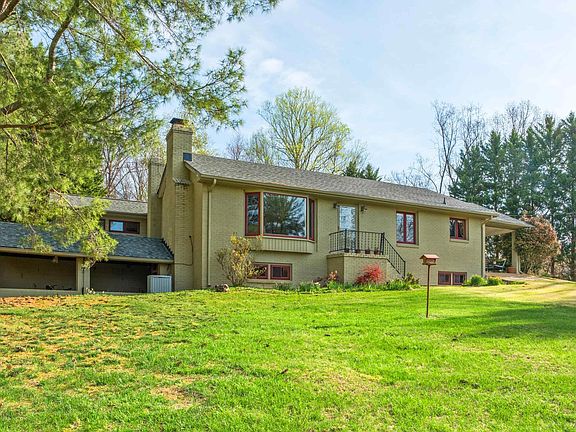 5th image of 1165 Fortunes Cove Ln