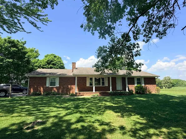 3715 Crystal Rd, Union City, TN 38261