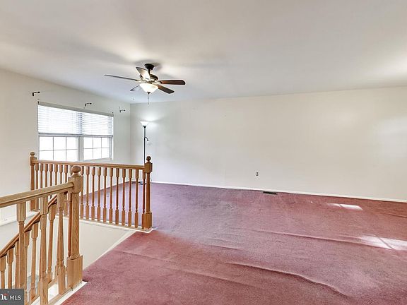 5th image of 7909 Grant Dr