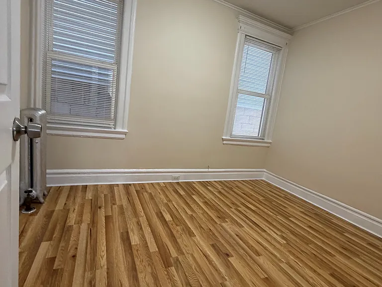 60 Vermont Ave #1 — Photo 5