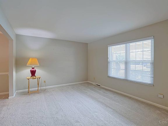 5th image of 8488 Holiday Hills Dr