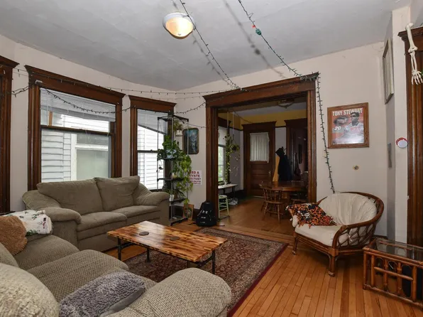 2589 N Murray Ave, Milwaukee, WI 53211