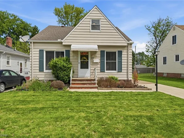 9210 Fernhill Ave, Parma, OH 44129
