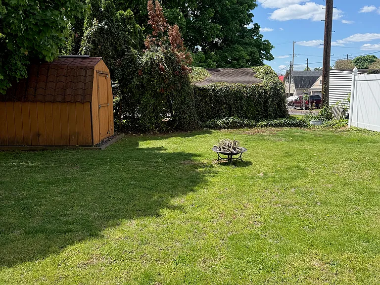 1412 Cherry Ln — Photo 21