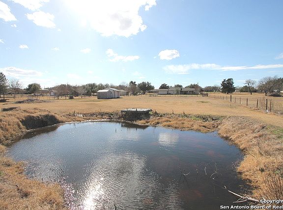 5th image of 225 Garden Bnd