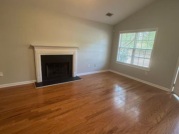 3rd image of 16I Cedar Rock Trce