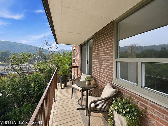 5th image of 333 Quigley Rd #303