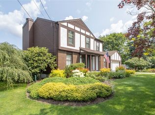 2446 Bliley Rd, Erie, PA 16510