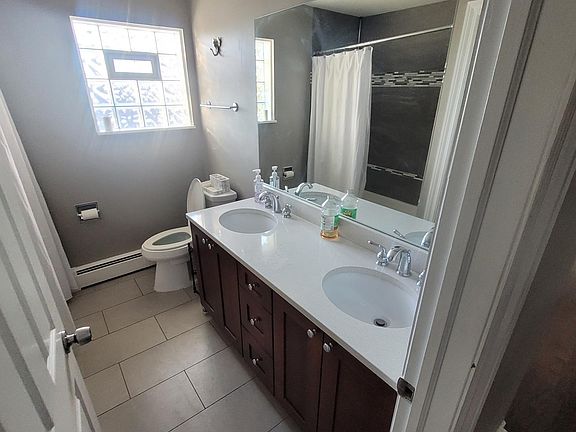 5th image of 4344 Grace St APT 2