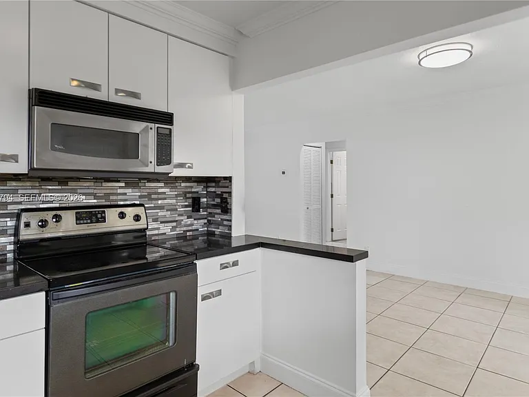 4151 SW 56th Ave — Photo 28