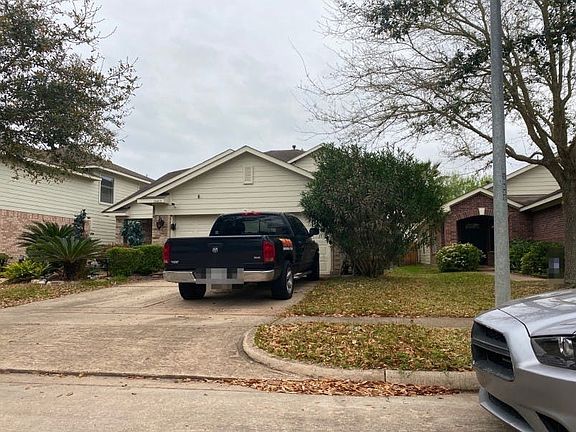 3rd image of 10815 Heathercliff Ln