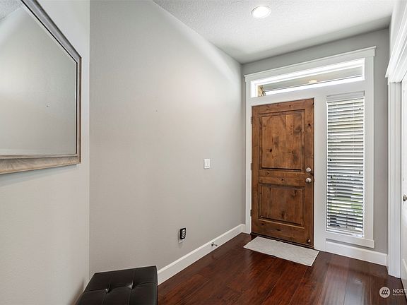 3rd image of 14017 NE 92nd Circle